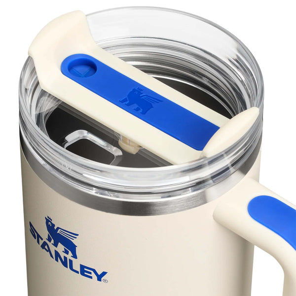 Stanley The 40os Quencher H2.0 Flowstate™ Tumbler In Cream Royal Stanley The 40os Quencher H2.0 Flowstate™ Tumbler In Cream Royal