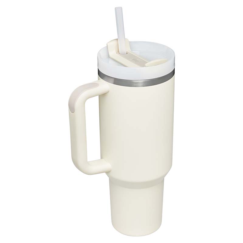 The 40oz Quencher H2.0 Flowstate™ Tumbler in Cream Tonal