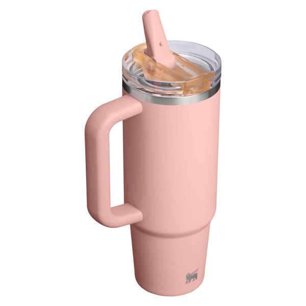 The 30oz Quencher ProTour Flip Straw in Peach Rose