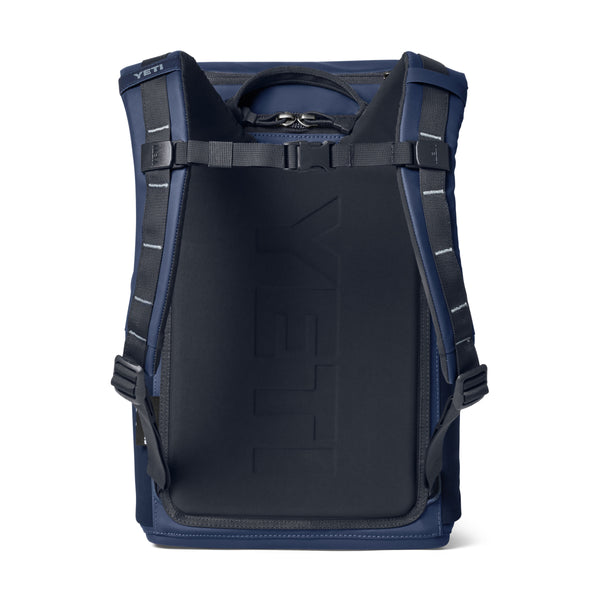 Classic Navy 20L Daytrip Insulated Backpack