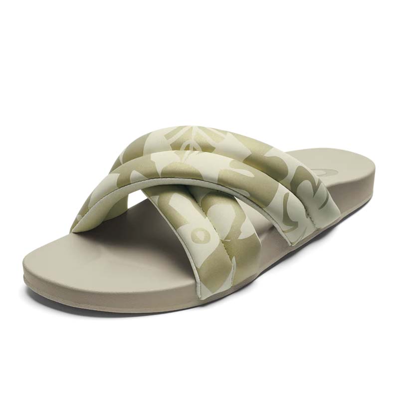 Women&#39;s Hila Puffy Slide Sandal in Bubbly and Puka