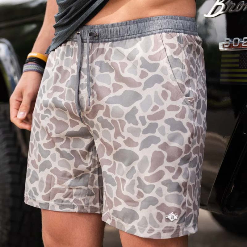 Athletic Shorts in Deer Camo