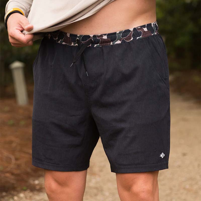 Athletic Shorts in Heather Black