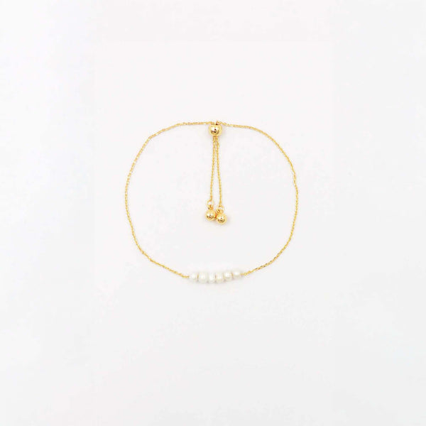 Pearl and Gold Pull Chain Bracelet