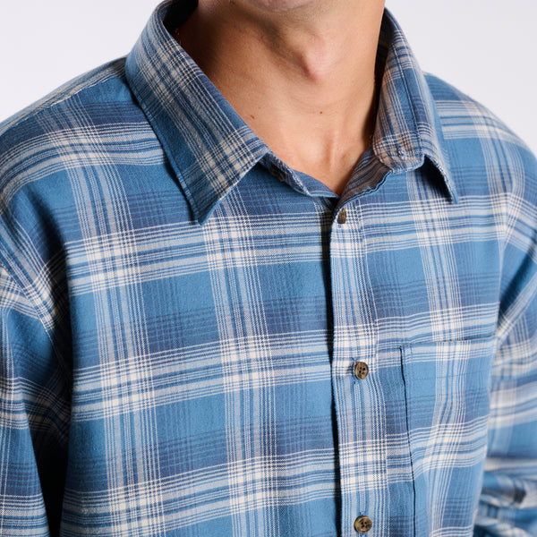 Harbor One Pocket Button Down  Flannel in Squall and Navy