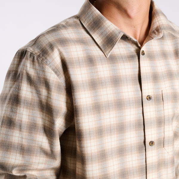 Harbor One Pocket Button Down  Flannel in Ivy and Light Tumber