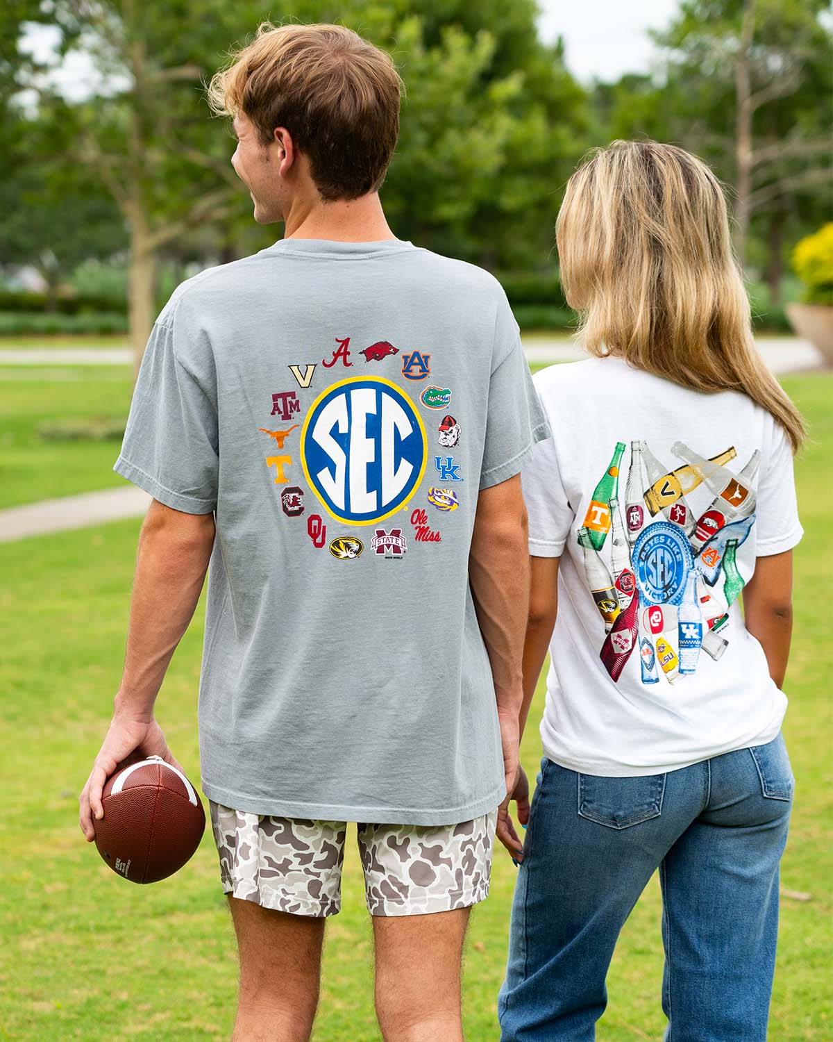 Charleston Pineapple Fountain Short Sleeve T-Shirt | Palmetto Moon