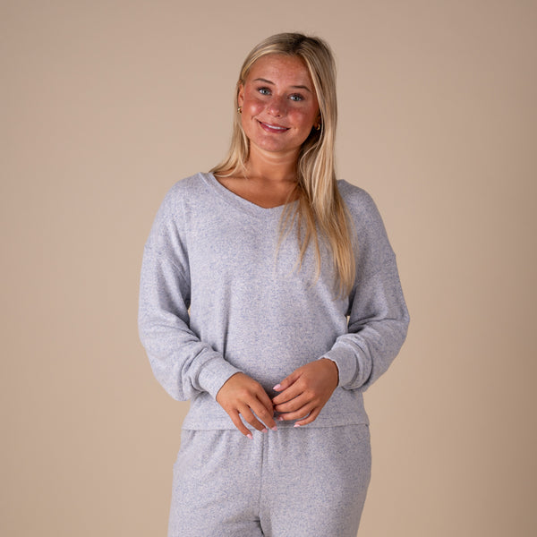 Kimberly C V-Neck Hacci Long Sleeve Lounge Top in Heathered Blue