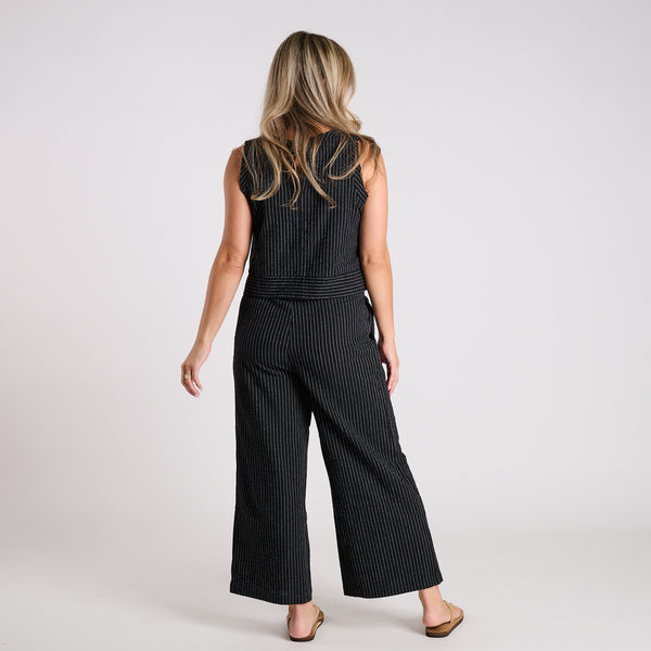 black stripe 