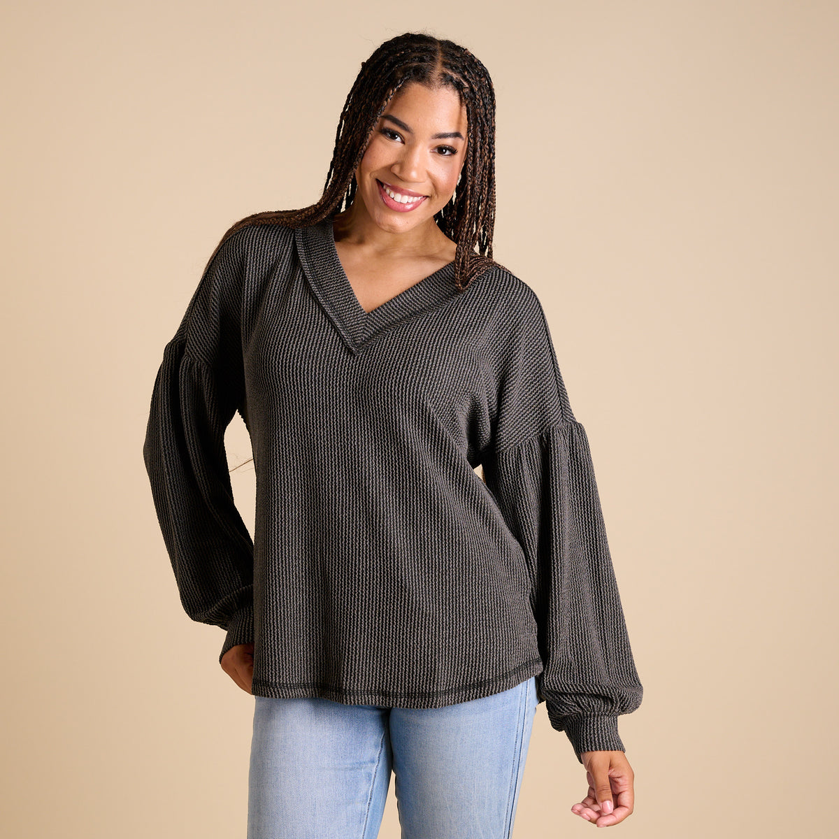 Very J Women's Bubble Sleeve Long Sleeve Top in Charcoal