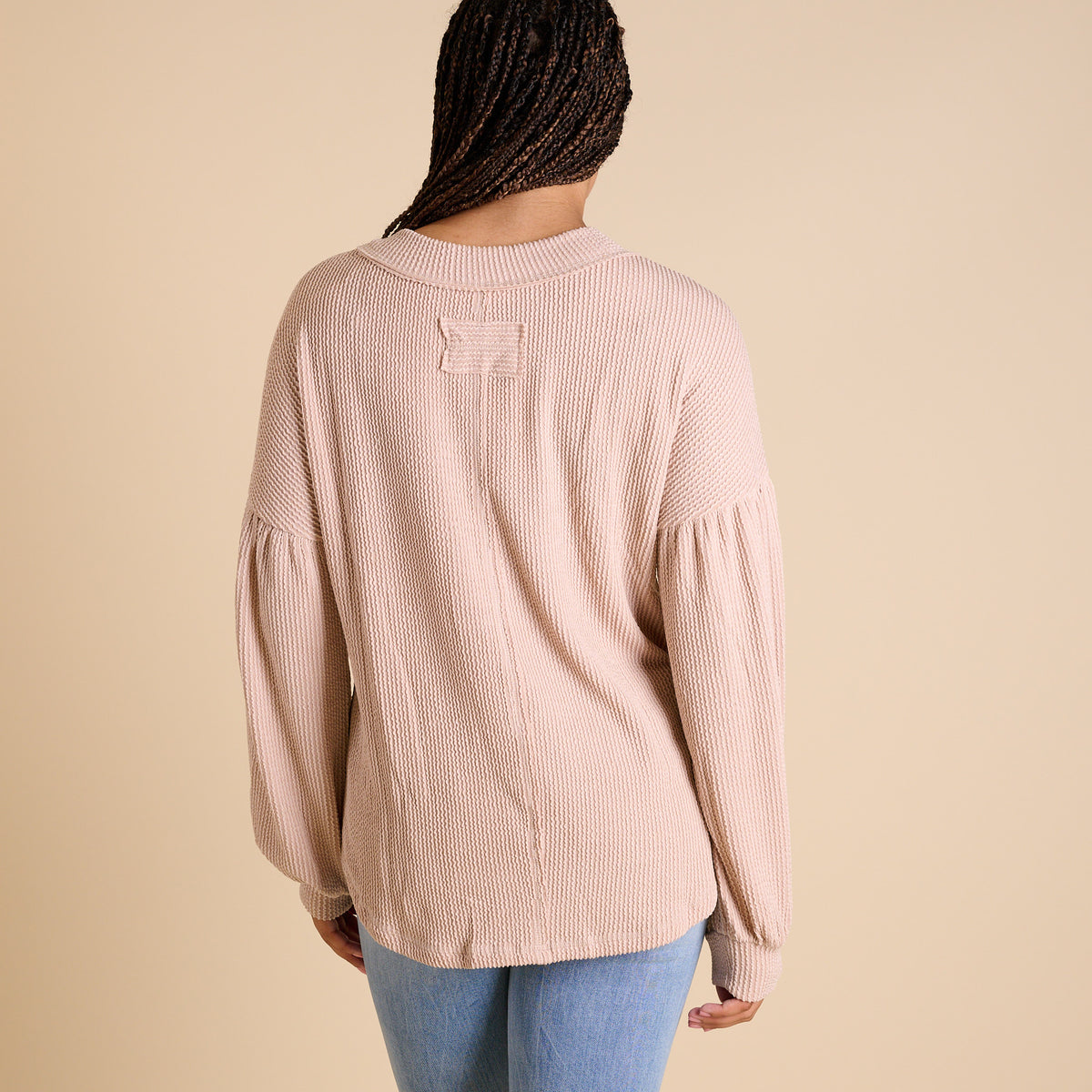 Very J Women's Bubble Sleeve Long Sleeve Top in Oat