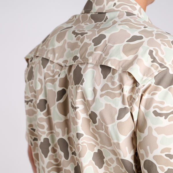 Top Dry Short Sleeve Button Down Shirt in Light Camo