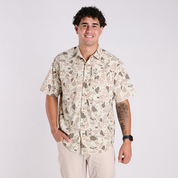 Top Dry Short Sleeve Button Down Shirt in Light Camo
