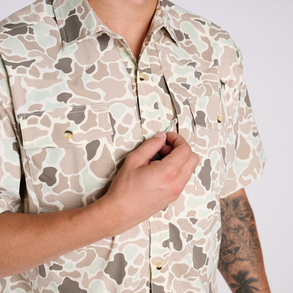 Top Dry Short Sleeve Button Down Shirt in Light Camo