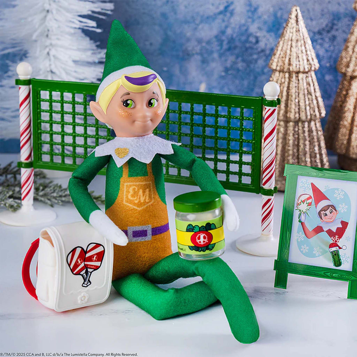 Elf figurine with a jar and mug in a festive setting