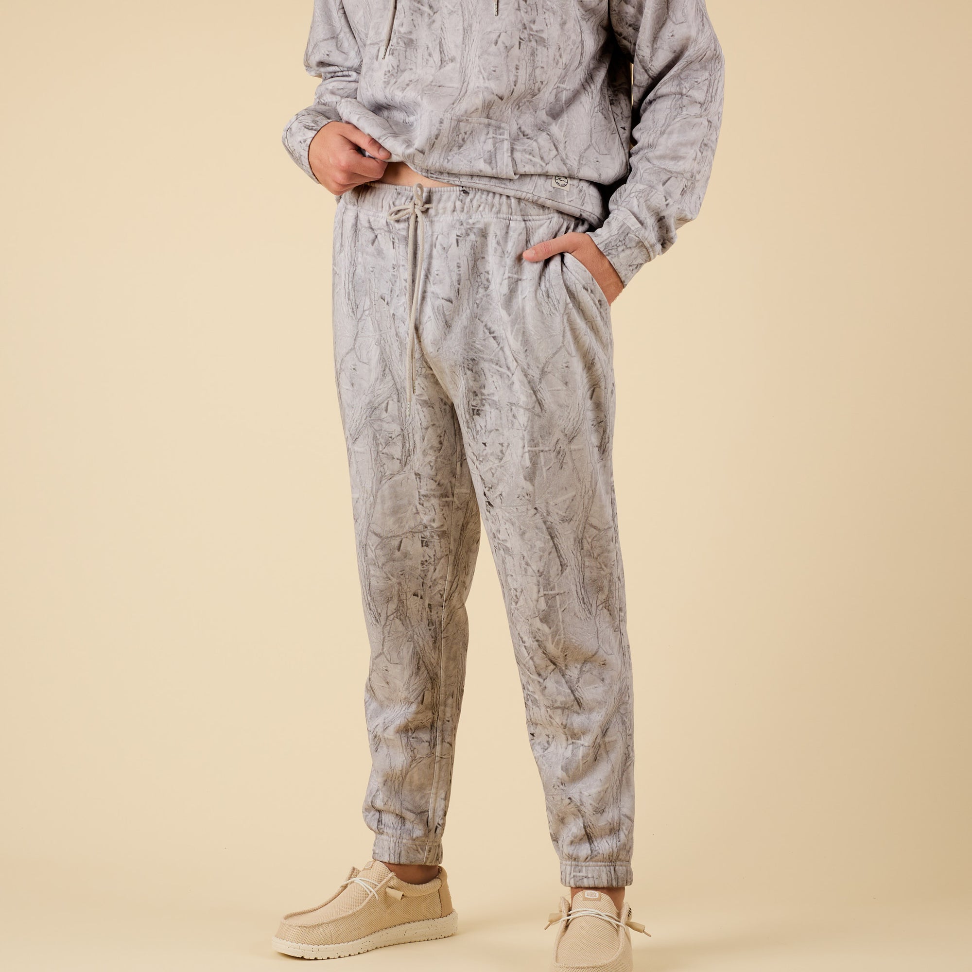 Coast apparel Men's Beaufort Grey Camo Joggers