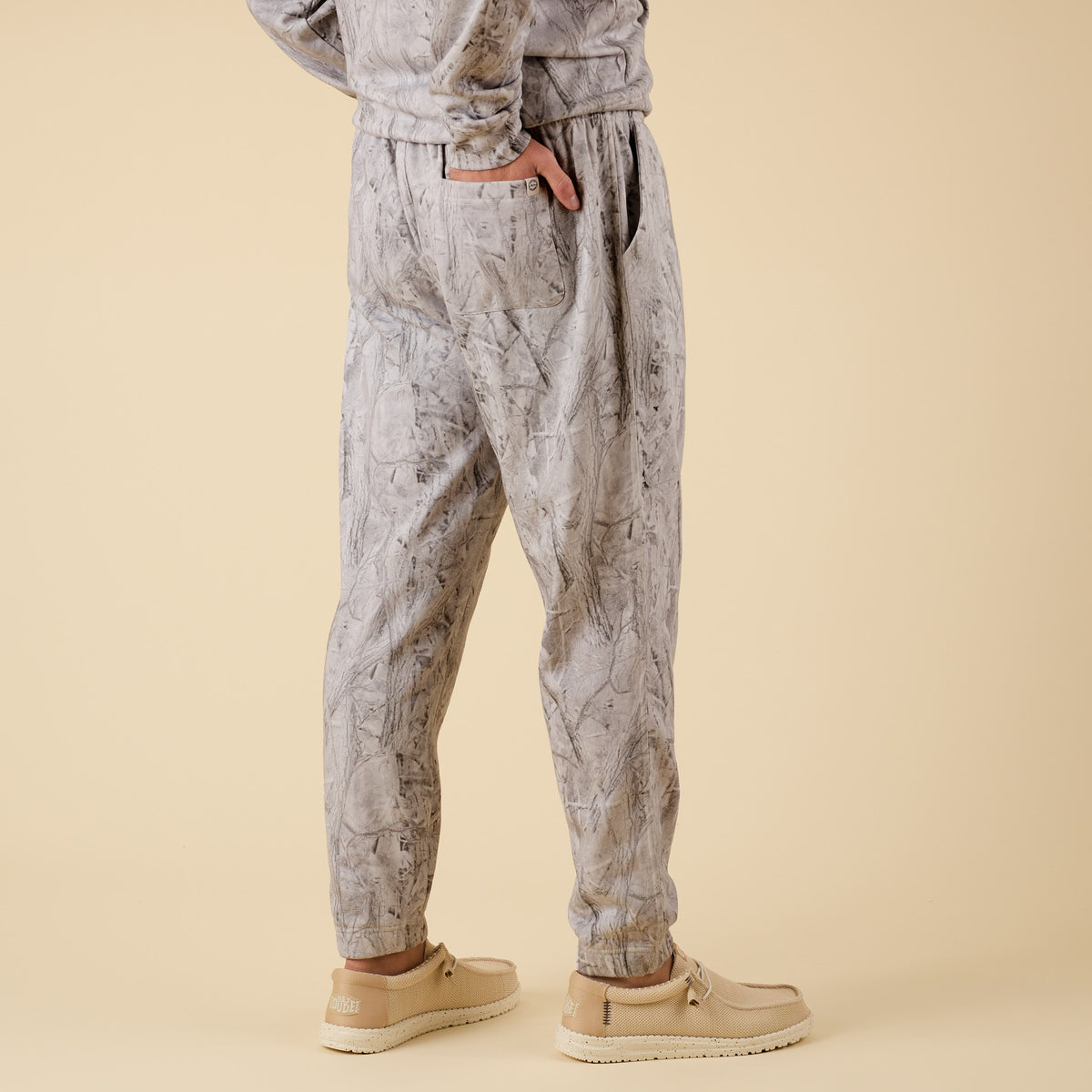 Coast apparel Men's Beaufort Grey Camo Joggers