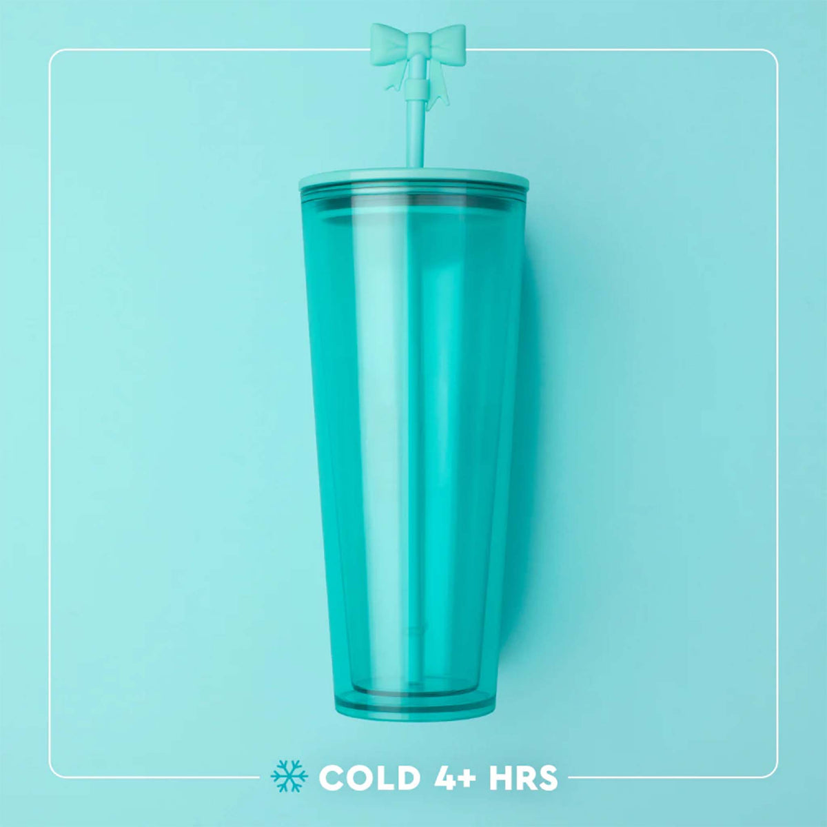 Turquoise tumbler with a straw on a light blue background