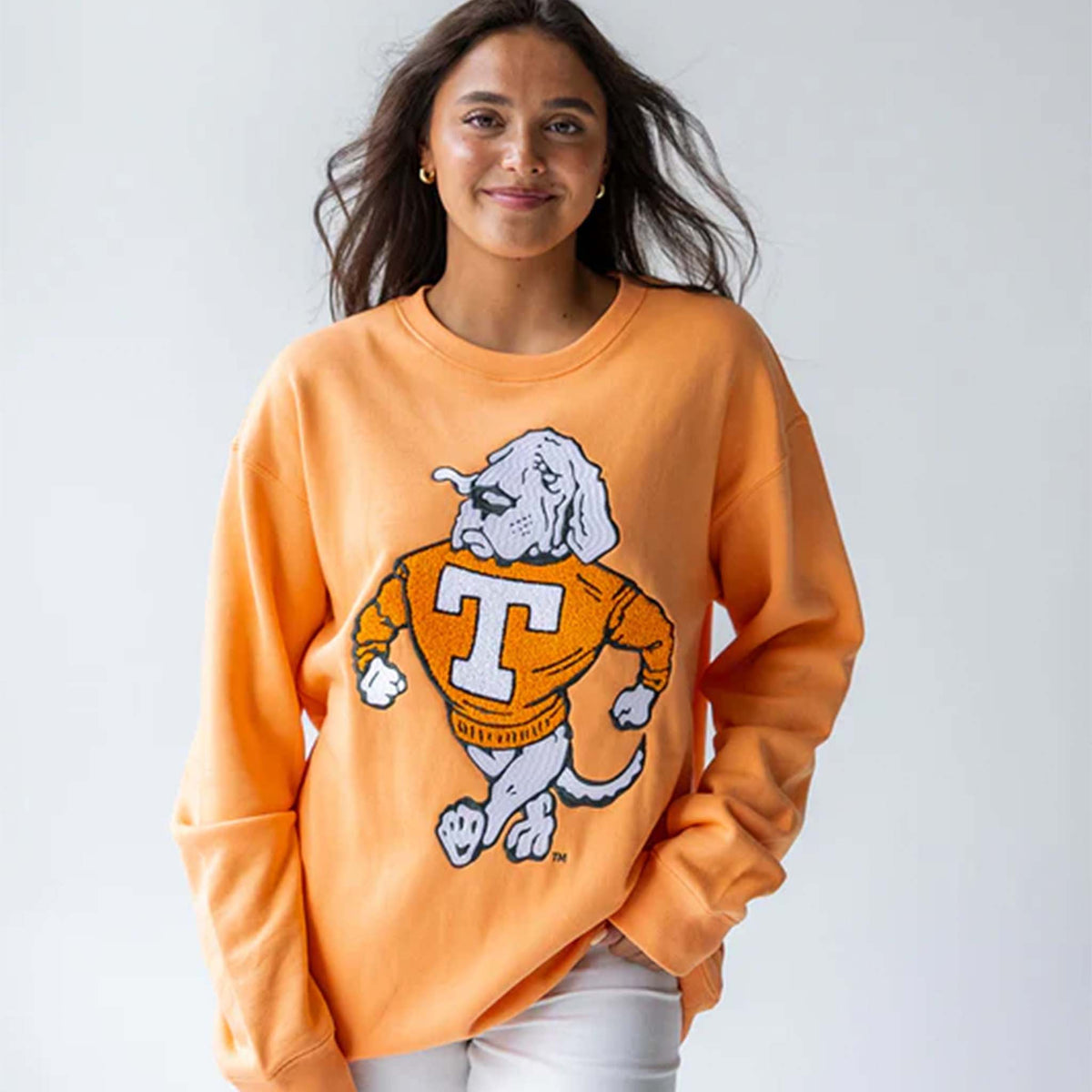 Women's UT Chenille Mascot Patch Crewneck Sweatshirt in Sherbert