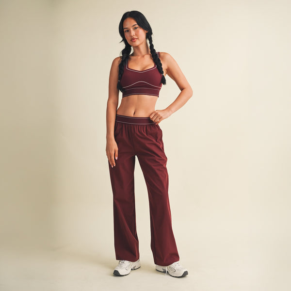 Contrast Trim Sports Bra in Burgundy