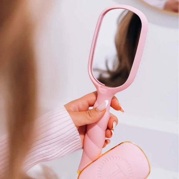 Detangler Hairbrush in Bubblegum