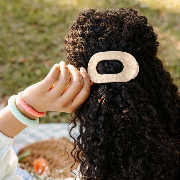 TELETIES Soft Surf Medium Flat Round Hair Clip