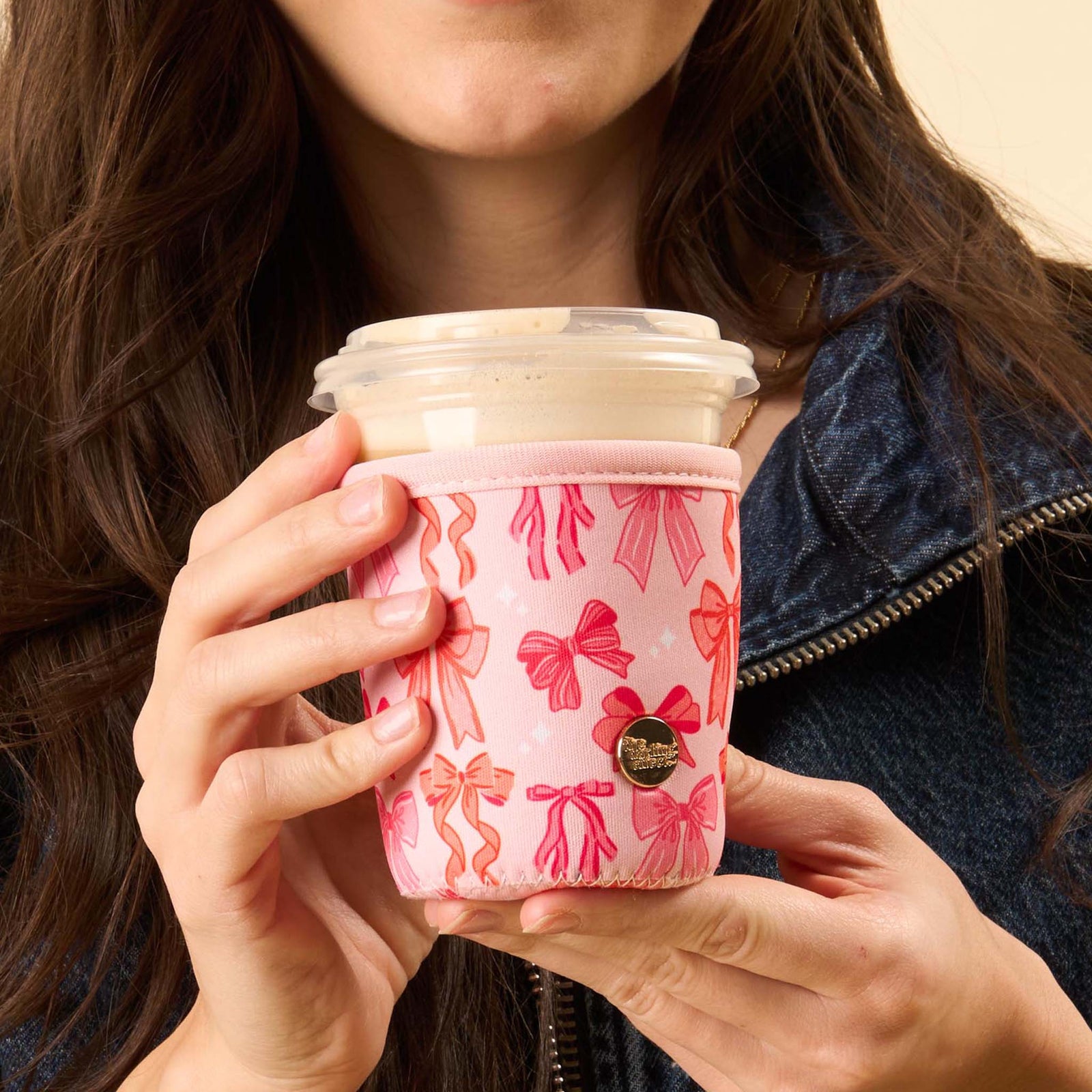 Sip Savvy Drink Sleeve in Blushing Bows