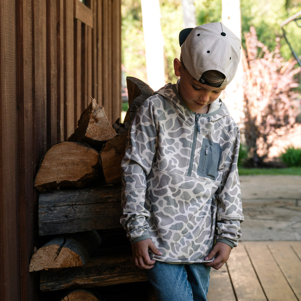 Youth Blaze Tech Half Zip in Classic Deer Camo