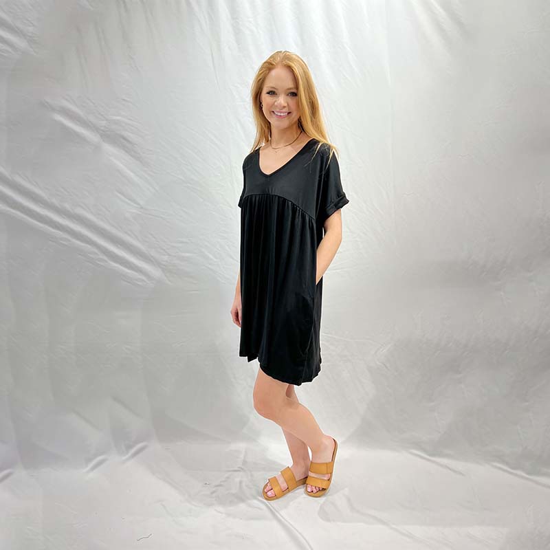 Short Sleeve Solid V-Neck Dress